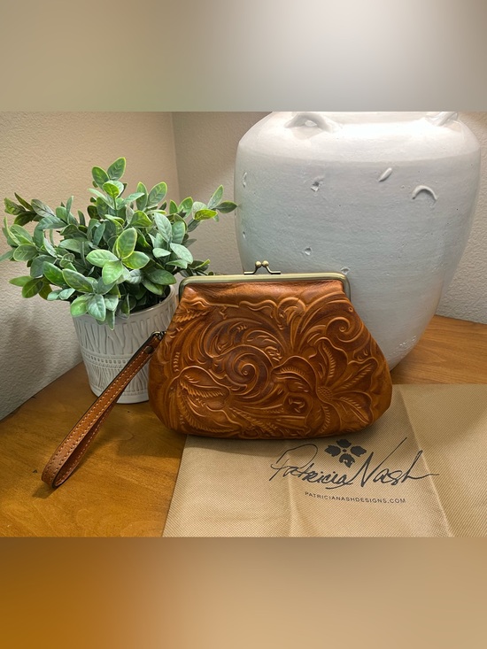 Patricia Nash Handbags - Patricia Nash Savena Burnished Tooled Leather Kiss-Lock Wristlet in Cognac Brown
